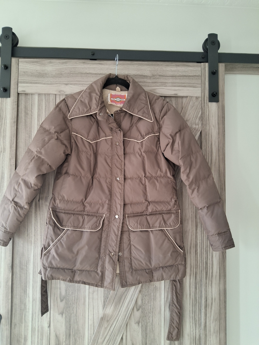 VINTAGE PIONEER Taupe Brown Quilted Puffer Coat with Contrast Piping